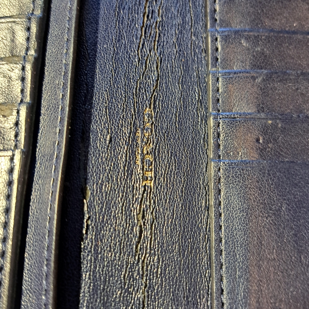 Coach Wallet - Picture 7 of 8